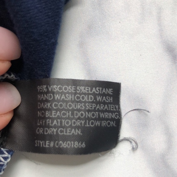 Club Monaco Colorblock Gray and Navy Blue Long Sleeve Top Size Small Oversized - Picture 8 of 13